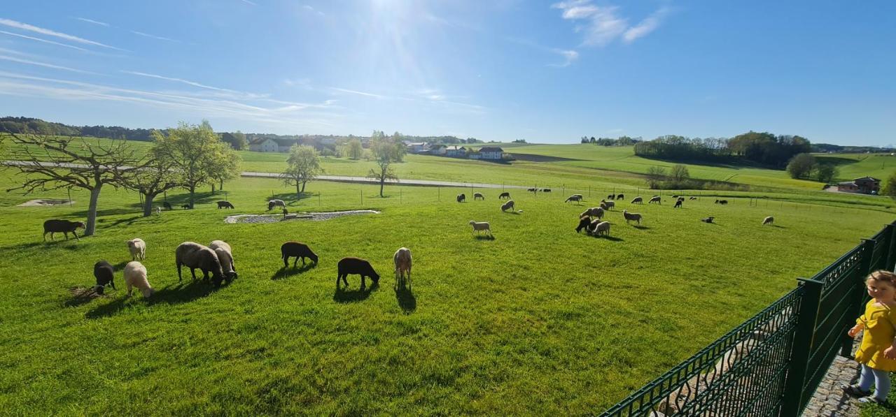Landgasthof Entenwirt Tarsdorf Buitenkant foto