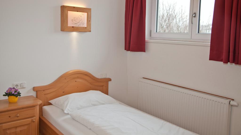 Landgasthof Entenwirt Tarsdorf Buitenkant foto
