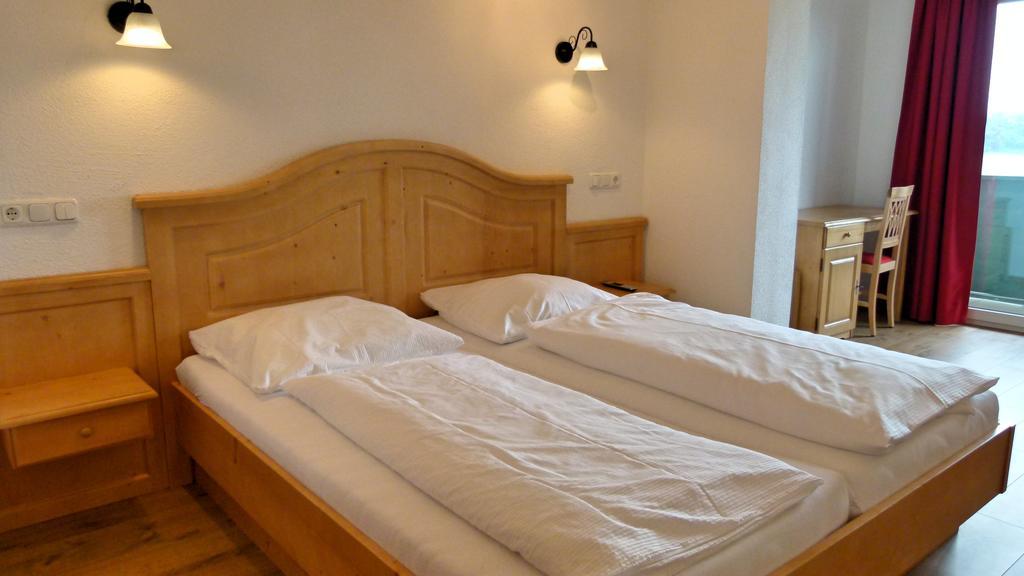 Landgasthof Entenwirt Tarsdorf Buitenkant foto