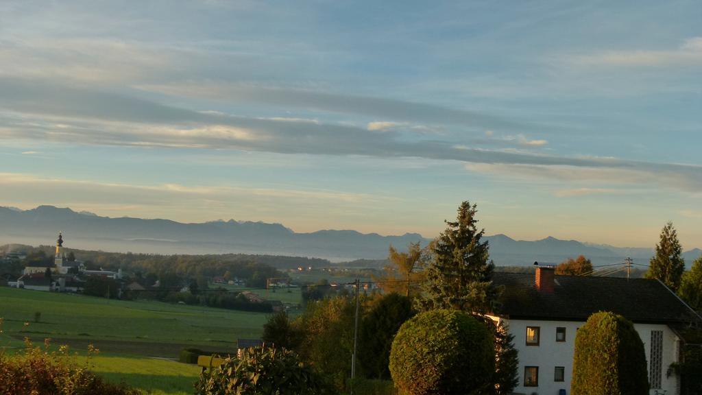 Landgasthof Entenwirt Tarsdorf Buitenkant foto